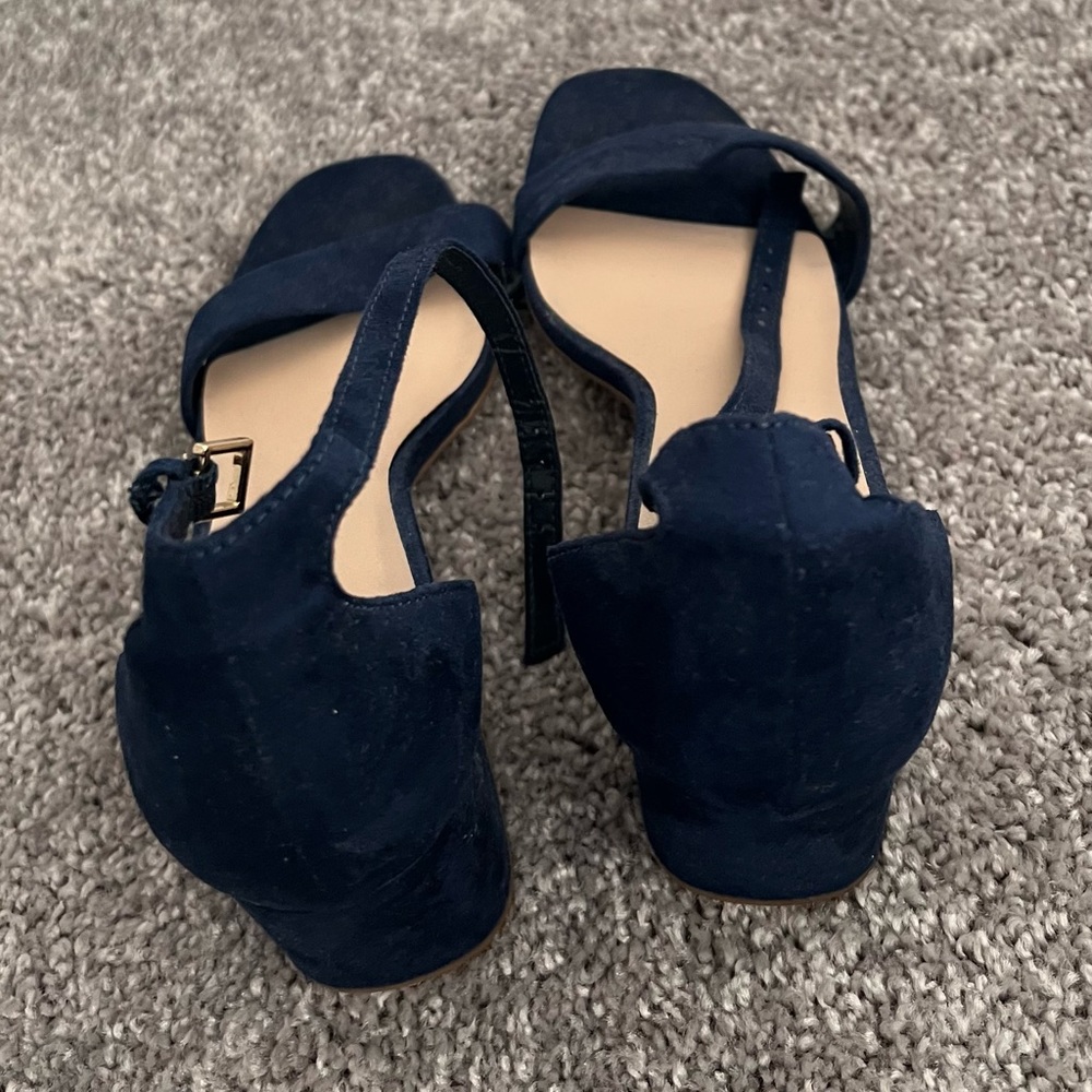 Aldo Women’s Navy Blue Clunk Open Heels - Picture 3 of 4